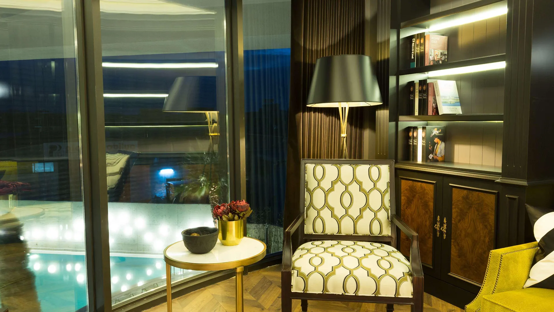 Doubletree By Hilton Izmir Airport Hotel