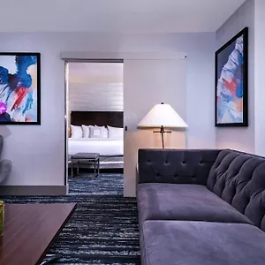 https://fairfield-inn-by-marriott-manhattan-times-square.us-newyorkcity.com