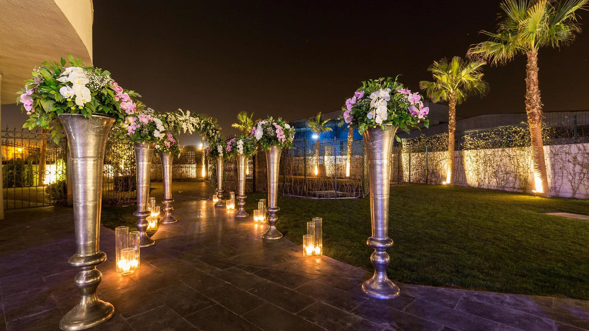 Hotel Doubletree By Hilton Izmir Airport 4*,