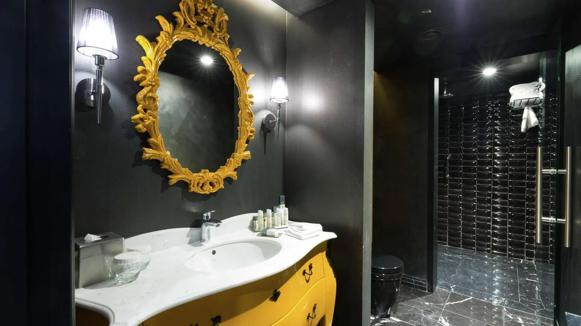 Hotel Doubletree By Hilton Izmir Airport 4*,