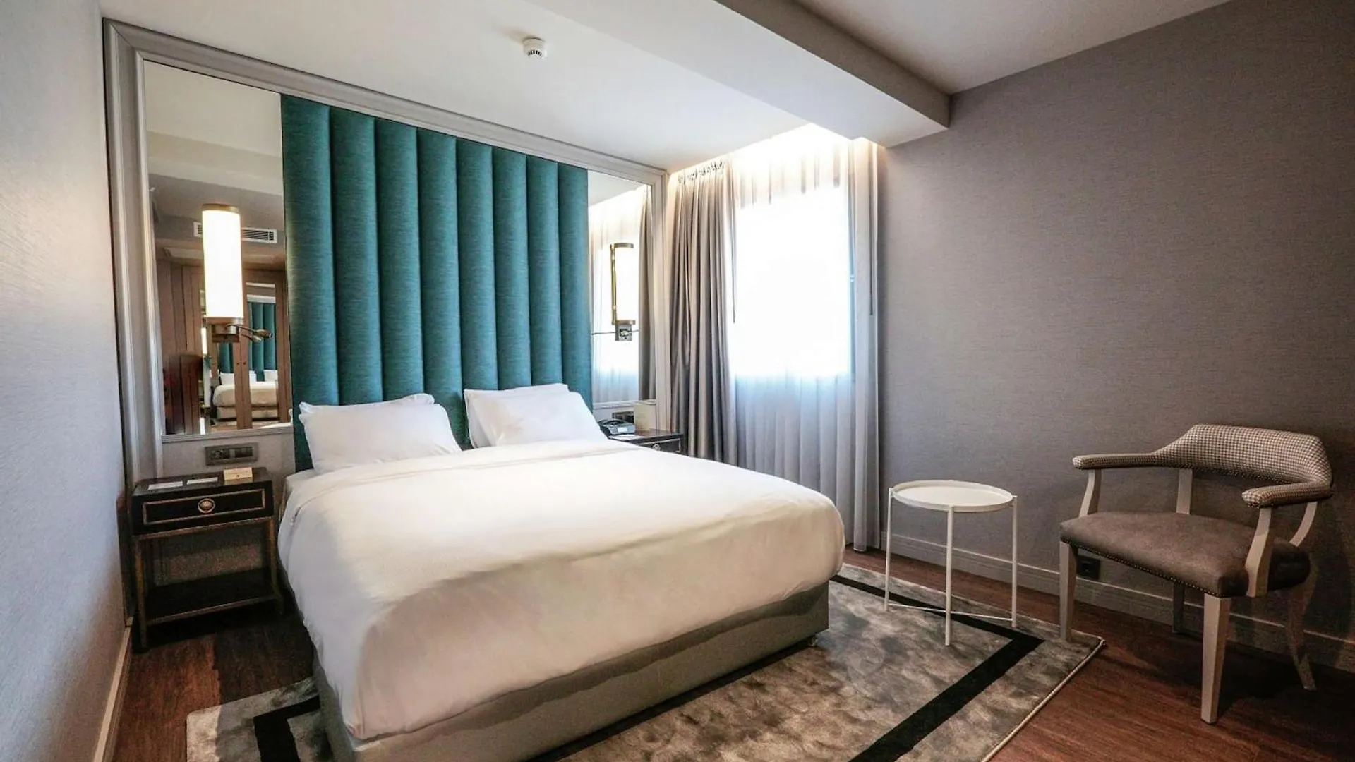 Hotel Doubletree By Hilton Izmir Airport