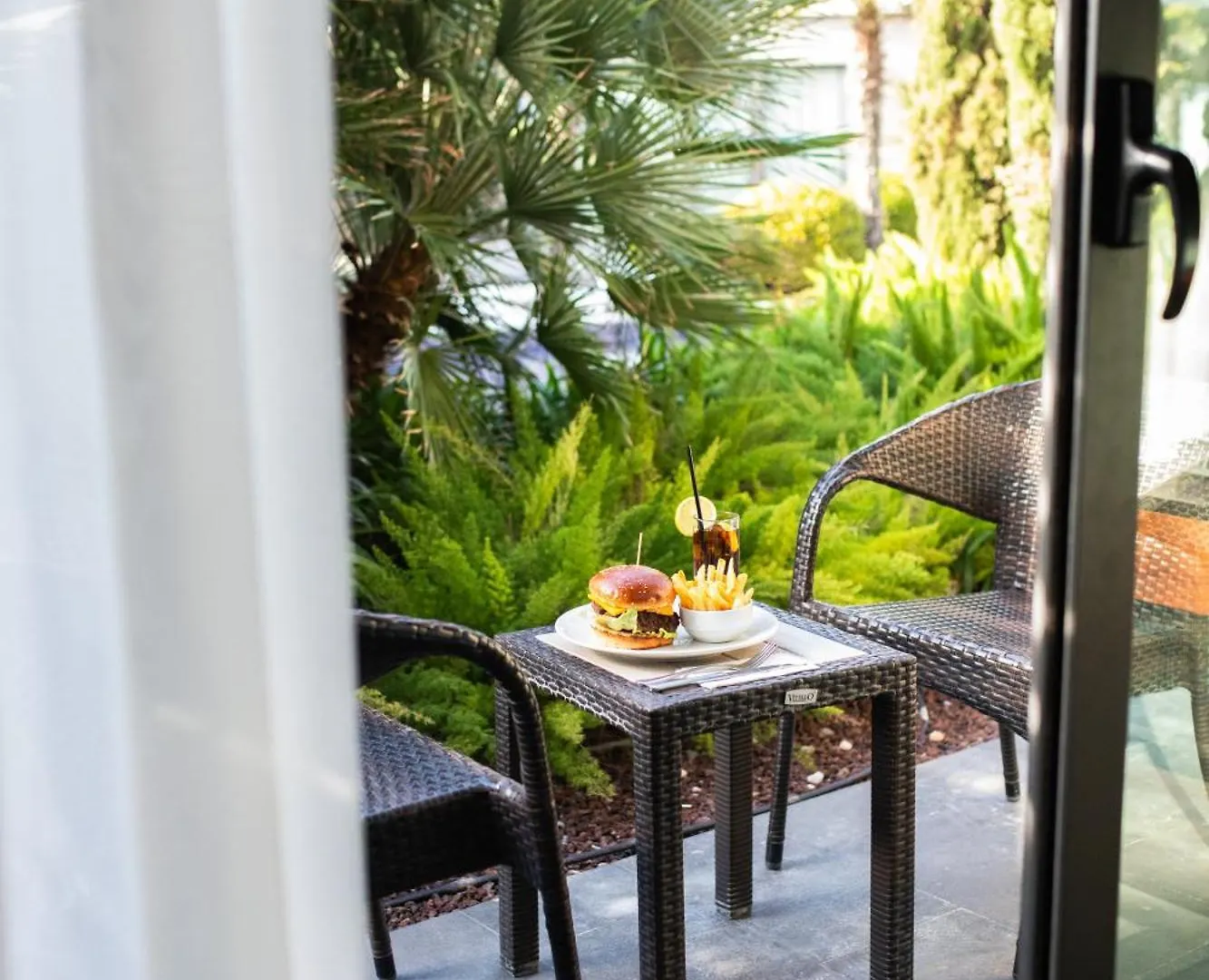 ****  Hotel Doubletree By Hilton Izmir Airport Turecko