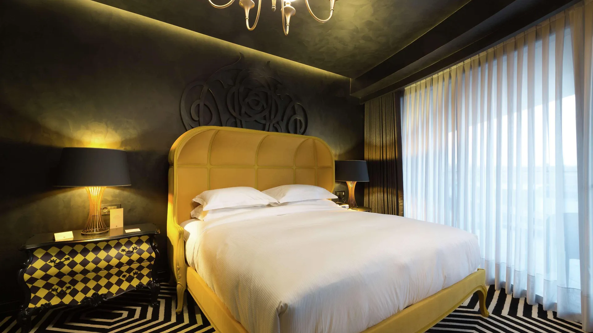 Doubletree By Hilton Izmir Airport Hotel