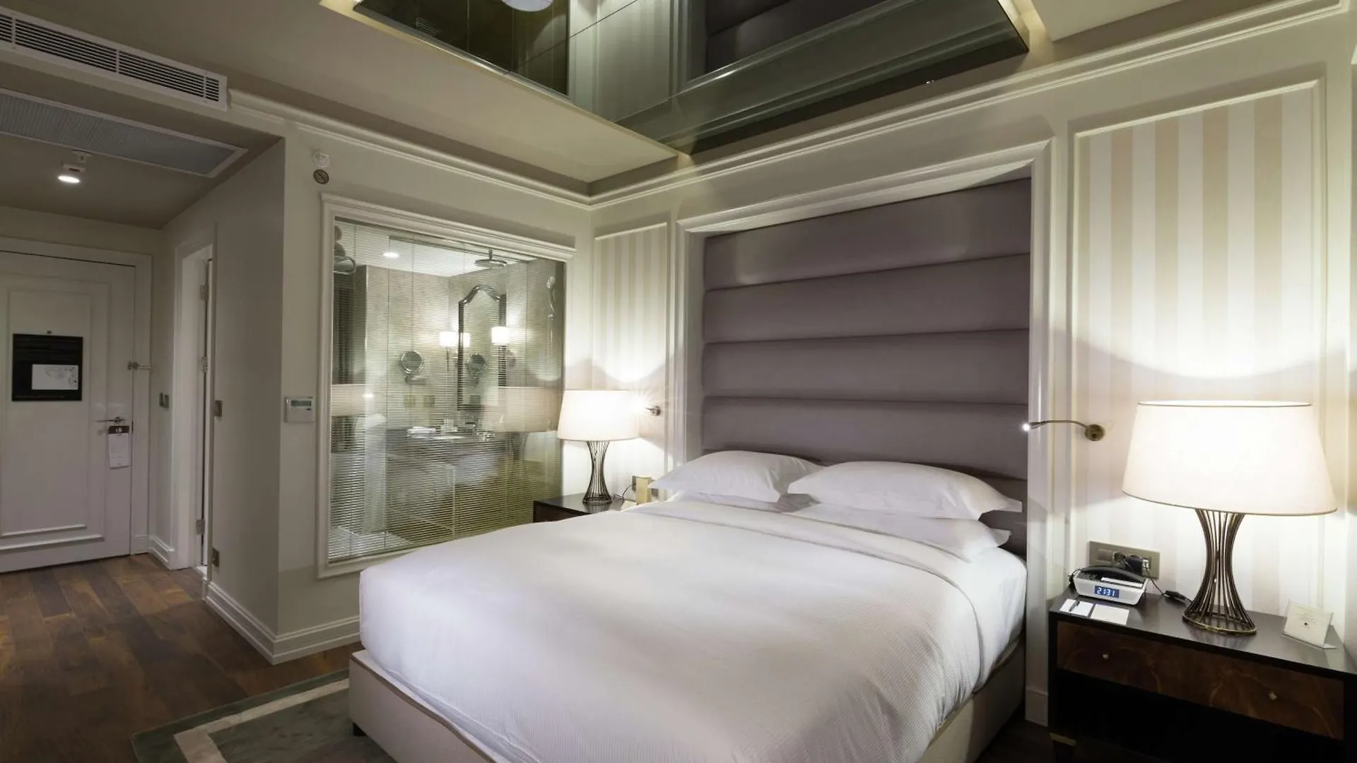 ****  Doubletree By Hilton Izmir Airport Hotel Turcia